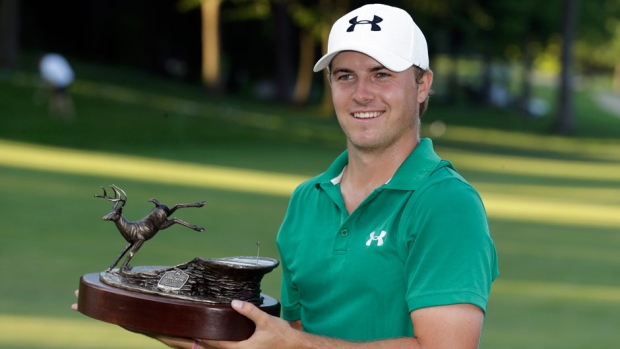 spieth-trophy